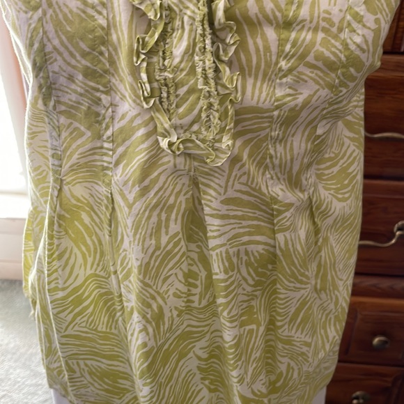 Ann Taylor Loft sleeveless blouse - Picture 3 of 8
